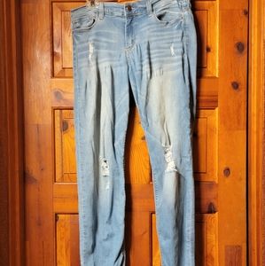💛2/$20💛id : 23 (29) stonewashed ripped blue jeans
